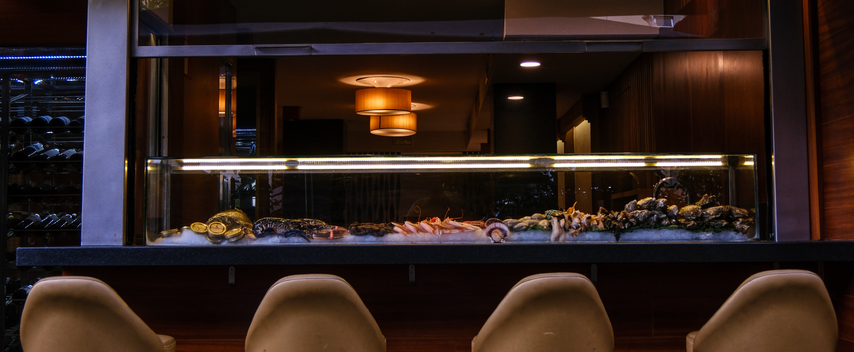 Expositor de mariscos en RíasKru